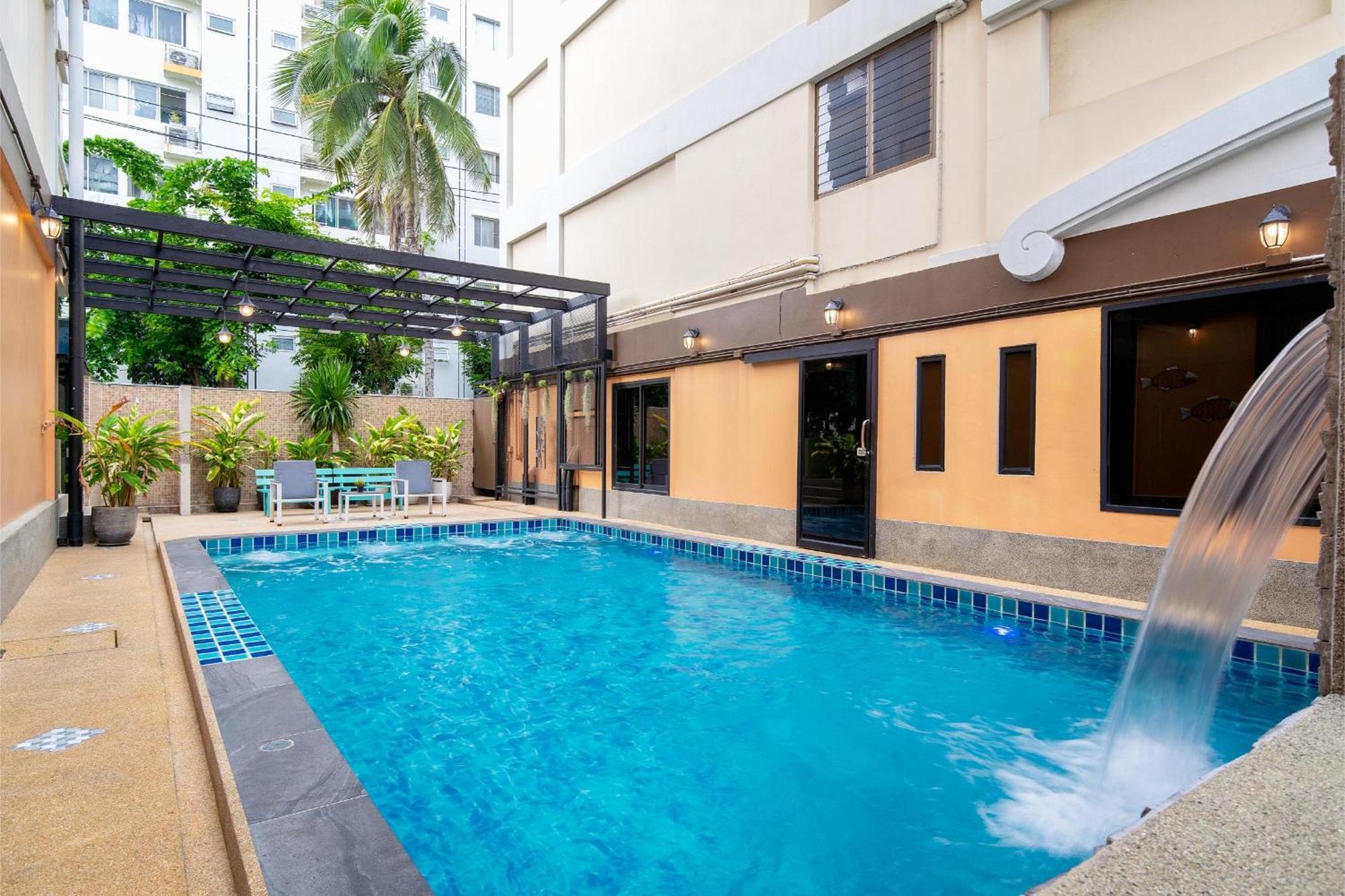 P-Park Hotel Bangkok Exterior photo